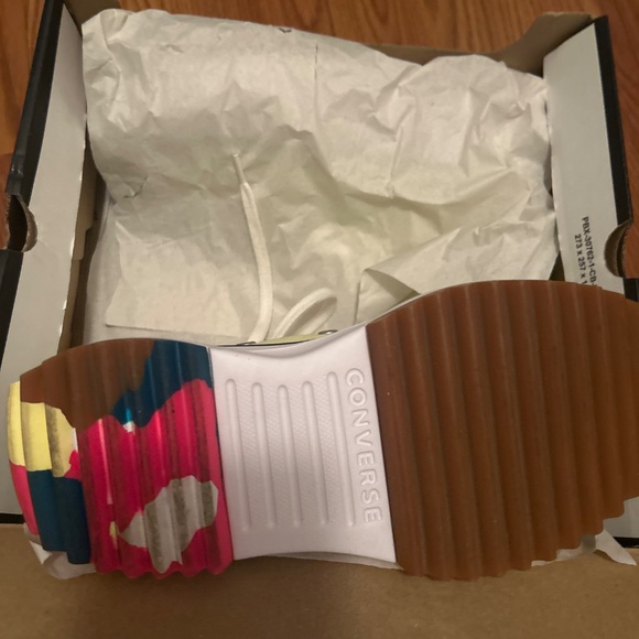 Neon yellow Converse Run Star Hike - Picture 2 of 4